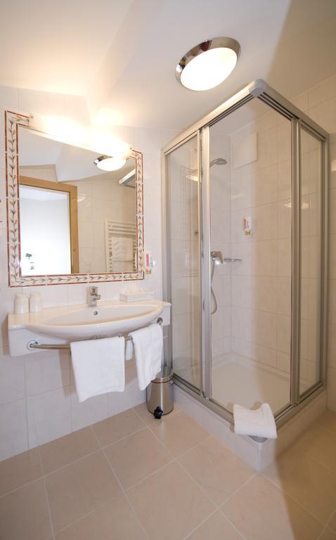Hotel Bischofsmuetze Filzmoos Ruang foto